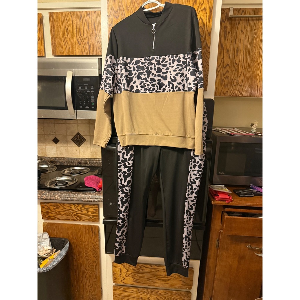 Womens Leopard Colorblock Tracksuit Set Quarter Zip Pullover and Joggers Black L